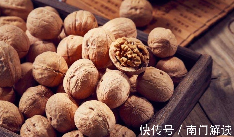 银鳕鱼|吃核桃好处多多,但要牢记4个禁忌,早知道早受益!