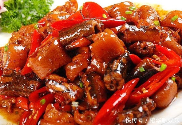 猪尾巴|女性过了40岁,想要颜值更高,不妨试试它,衰老也会慢人一步!