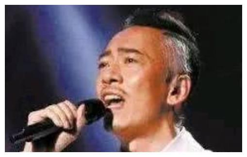 麦子杰：父母在晚会前被害，他含泪唱完歌曲后退圈，如今怎样了？