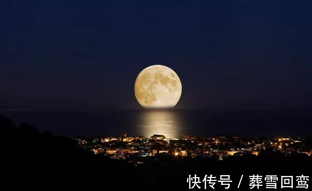 空明!无诗词不中秋,四首经典写明月,值得背诵,第四首最好,果然不俗