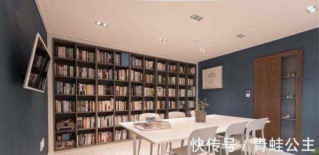 卡座|240㎡足足有4个书房,一家几口各用各的,互不打扰,越看越大气