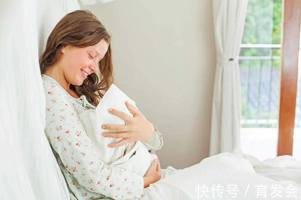 产后|产后大量脱发,和它们有关?想要改善这么做!