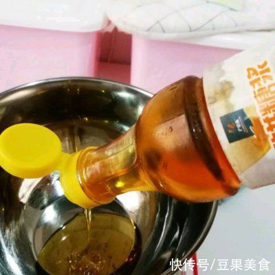 搅拌均匀|好吃到流泪的五仁月饼，连吃三天都不够