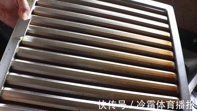 油渍|牙膏挤一挤在生姜上,太神奇了,轻轻一擦,解决很多家庭的困扰