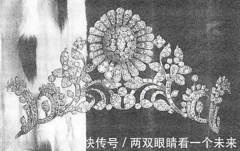 酒红色!欧洲皇室珍藏的惊艳王冠,造型独特有韵味,每一顶都美得令人窒息