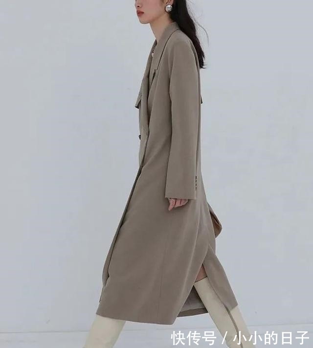大衣 毛衣+半裙,大衣+针织衫,这才是秋冬的正确打开方式!