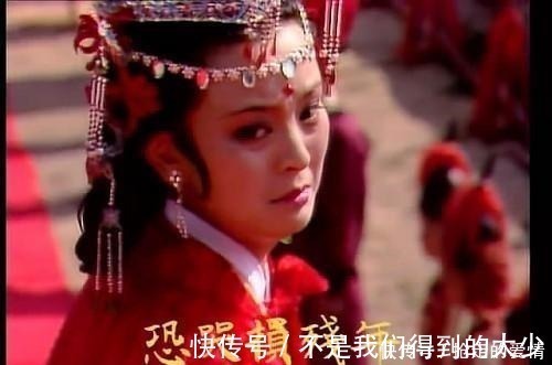 贾探春#抄检大观园,最有问题的是黛玉的潇湘馆绣春囊与林妹妹有关