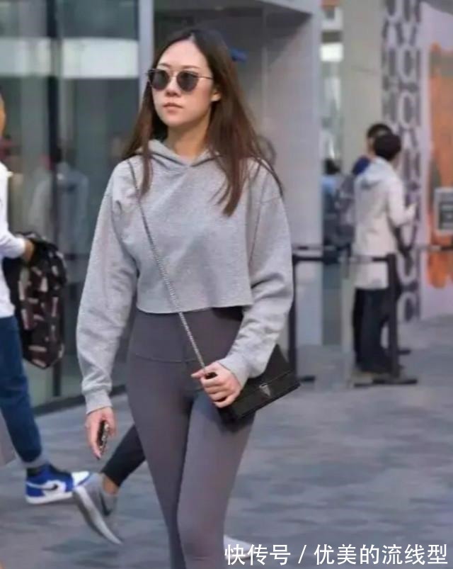 搭配 终于可以把心爱打底裤穿出街了，打破单调和刻板，格外美丽！