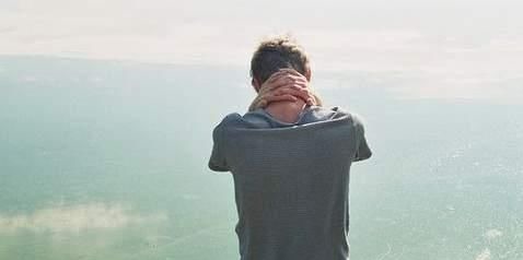 男性|男性过了55岁要管住嘴,6种食物尽量少吃,以免给长寿“筑坎”