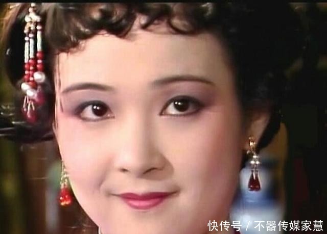 大观园#红楼梦里的女人都很漂亮，曹雪芹把林黛玉排第三，谁排第一呢？