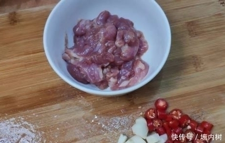 四季豆炒肉片|一菜有点贵,但也别舍不得吃,补钙比牛奶还强,孩子多吃猛长个子