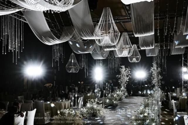 高级雅致的白色系简约风婚礼,用最简单的色彩表达最纯粹的爱情