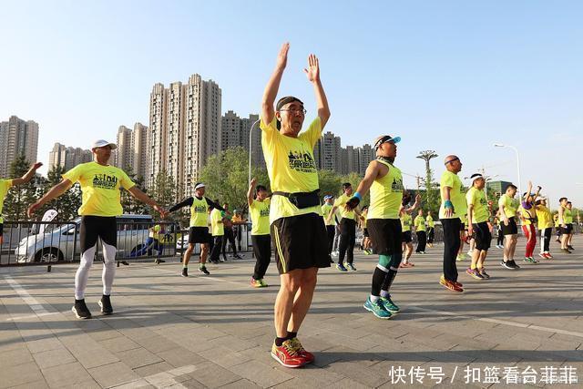 心血管主任:血脂高的人,坚持3件事,血脂变化,血栓无影踪