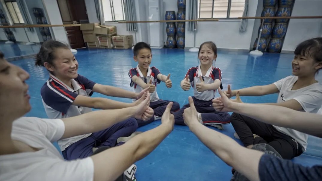 手语舞|武汉小学生朱之怡，你真棒