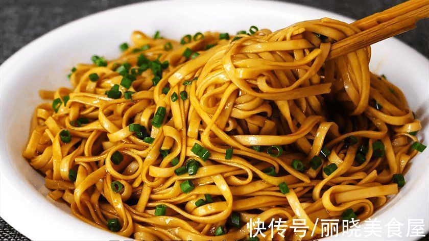 我家早餐从不出去买，在家做7天不重样，花钱少，吃得更健康