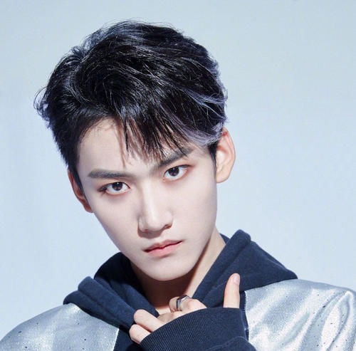 学员|创造营：成团夜剩一天，不争不抢的力丸成第一，曾经C位却掉至12