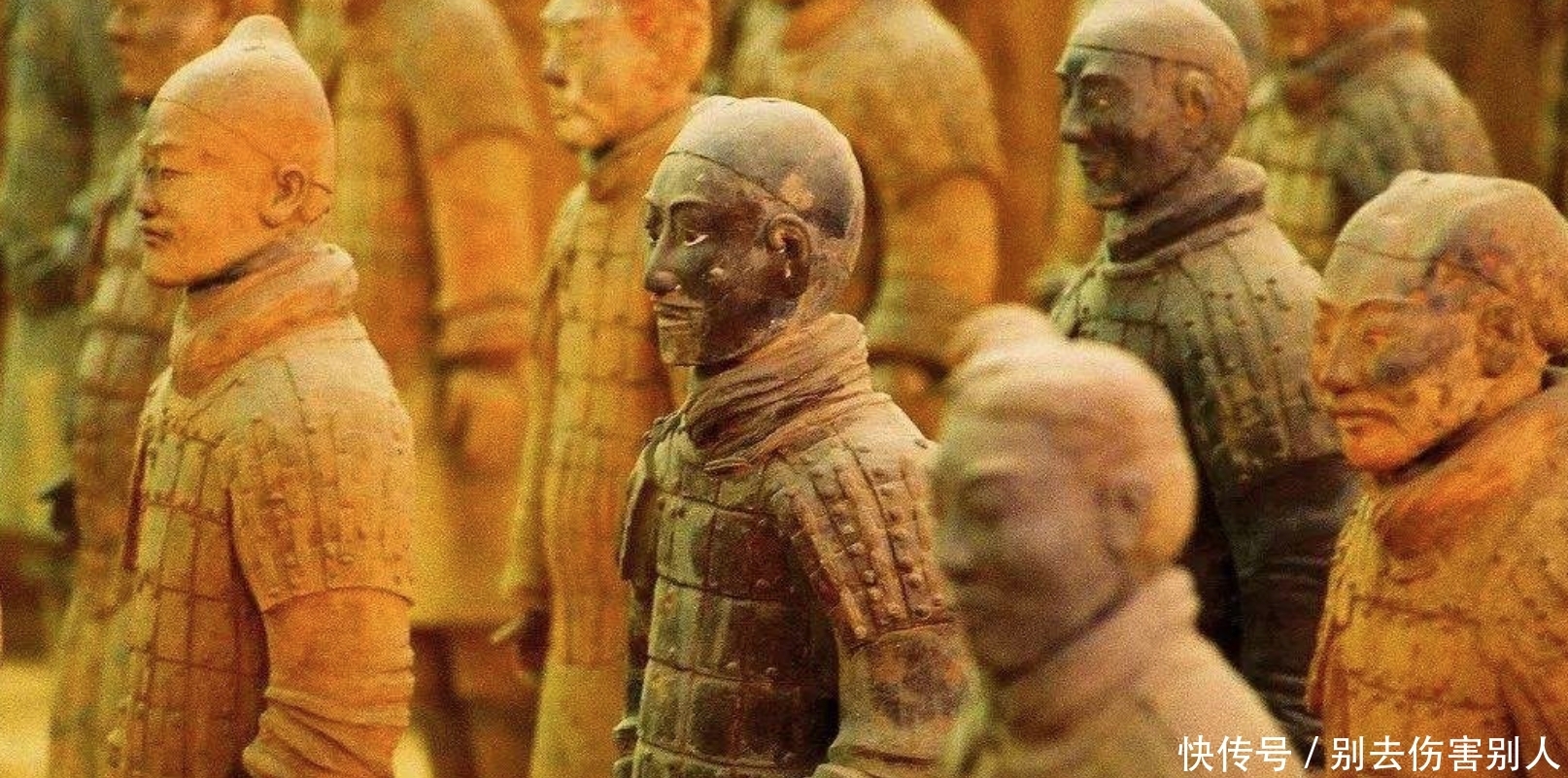 清一色|秦朝以单眼皮为美,看兵马俑的造型就知道,清一色丹凤眼