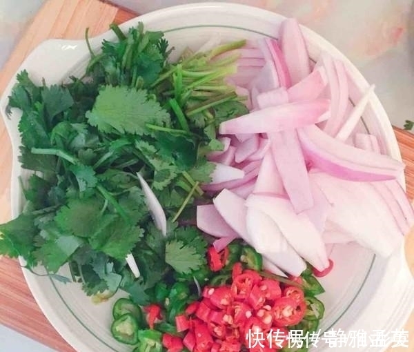 可口|三伏天女儿就爱吃“它”，酸辣可口，天越热吃越好，做1盘都不够