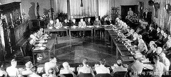 清政府|拿破仑说“中国是一只沉睡的雄狮”,下一句不是好话,别被骗了!