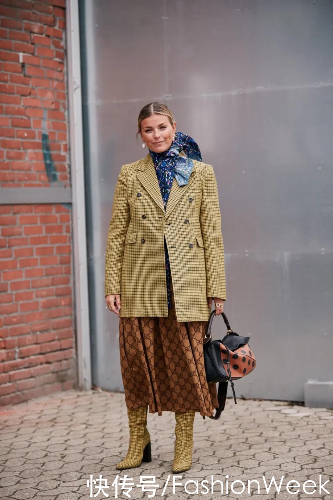 时髦人的秋冬，没点吸睛色彩怎么行