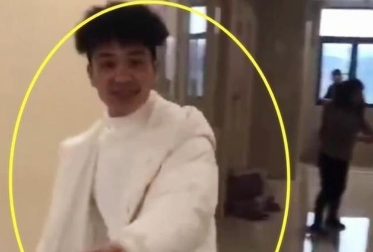 老公|得知老婆生了女儿,产房外爸爸的反应引人注目,网友:太真实了