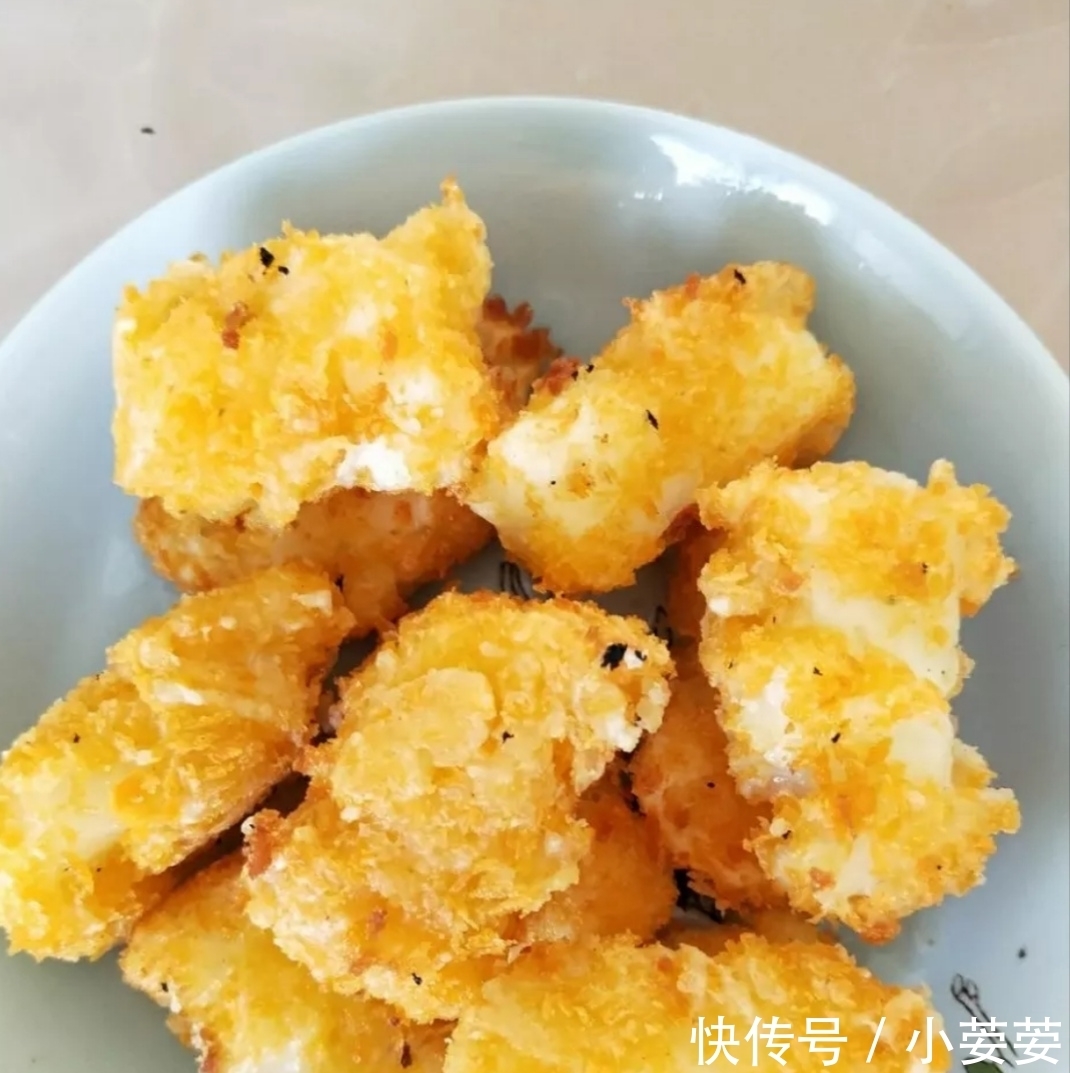 不放面粉,不放水,三天两头做一次,香酥可口,刚出锅我连吃3盘