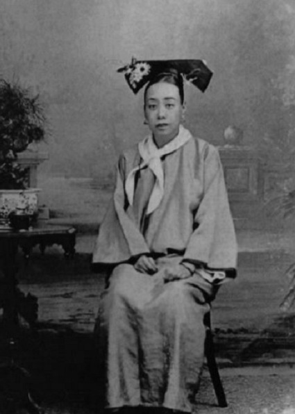 端庄|清朝时期的大家闺秀，端庄秀美，图1堪比貂蝉