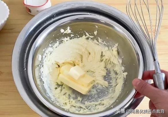 奶粉|一款超好吃的夹心饼干，清新柠檬乳酪酱加奶香十足曲奇饼干