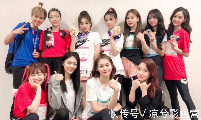 小孩|《吐槽大会》杨超越私下随意,性格像小孩,但对经纪人言听计从