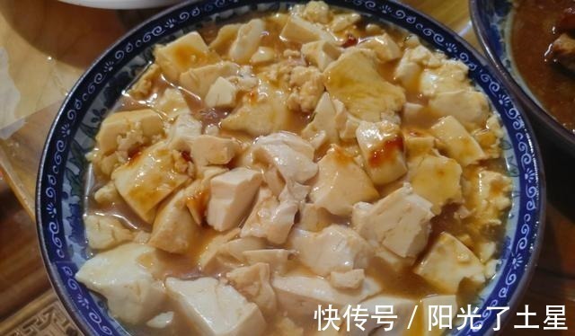 晒娘家晚餐,有肉有海鲜,青菜豆腐齐上桌,大人小孩吃得香!