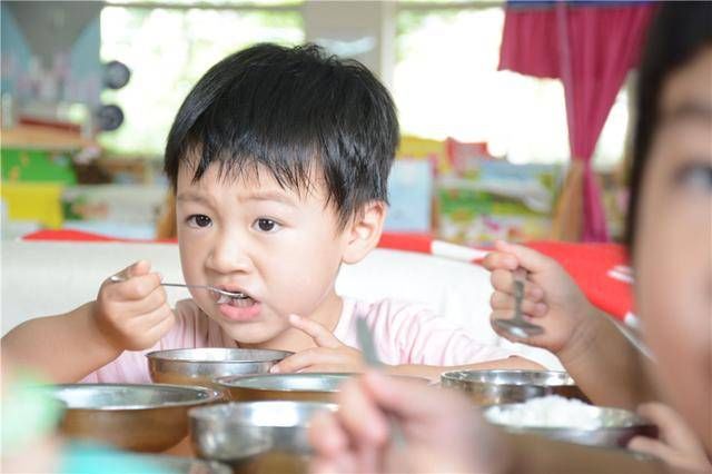 宝妈|缺锌的孩子，身体主要有这6个反应，家长可别疏忽了！