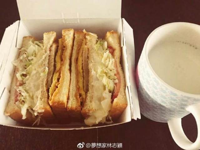 早餐|8位明星的早餐，谢娜寒酸，朱茵接地气，而我最想吃陈赫的