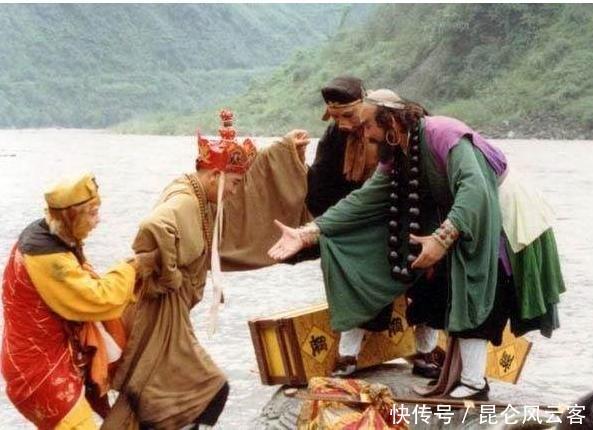 丢去|通天河老龟的真身是谁?难怪他敢将唐僧丢去水里!