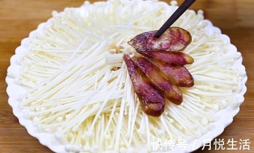 大厨教你做一道“口味金针菇”,做法简单,开胃下饭,年夜饭必备