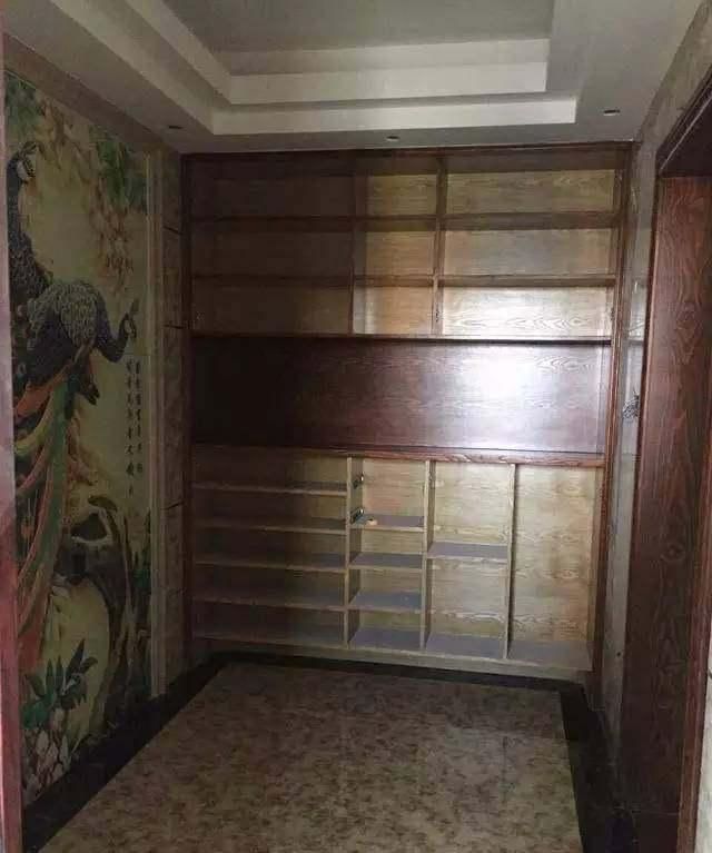 豪宅|表哥的160平米豪宅,就这光装修就花了200万,说出去谁信啊?