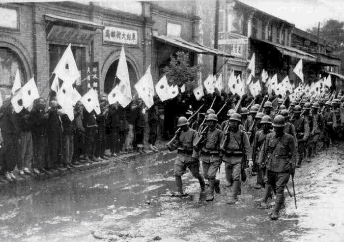 日本|二战末期,导致日本投降的主要因素是什么?并非全是原子弹的功劳