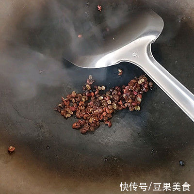 小茴香|你麻辣牛肉条的正宗做法，简单几步，越吃越上瘾