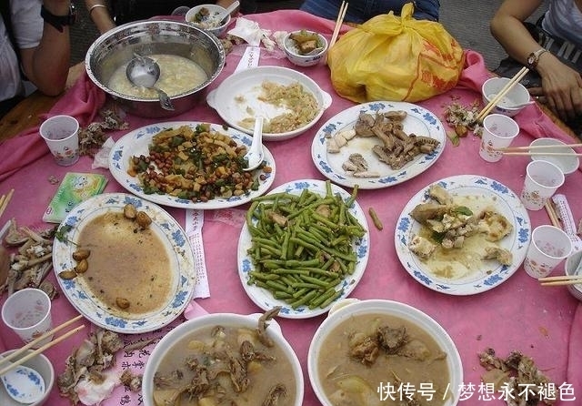 难得一见的乡村酒席,场面震撼