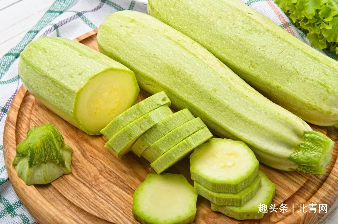 毒素|食用香椿会致癌四季豆含毒素八大蔬菜谣言别再信了