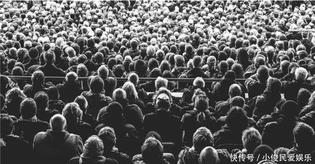 时代|柴静为何说:“永远不要低估人性的恶,高估人性的善”?