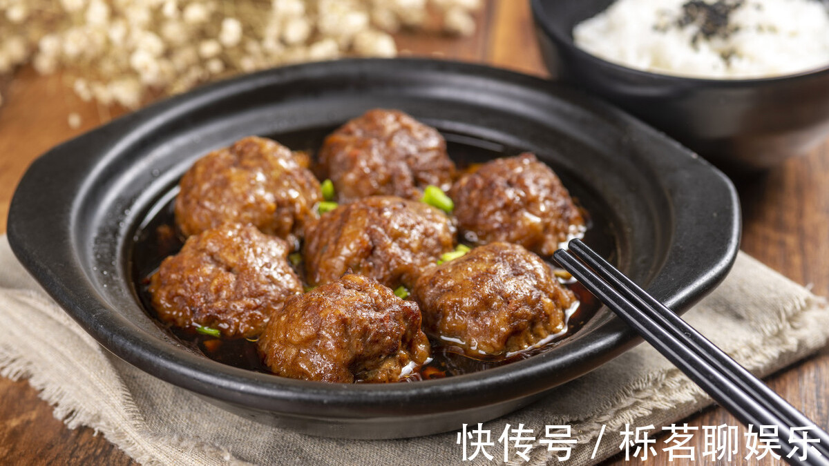 丸子|吃钙片不如吃这道菜，香嫩多汁，易吸收还补脑，一定要让孩子多吃