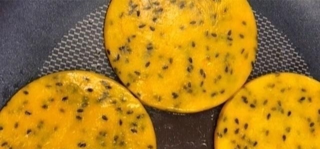 南瓜这样做，好吃又营养，我家隔三差五做，儿子每次吃8个都不够