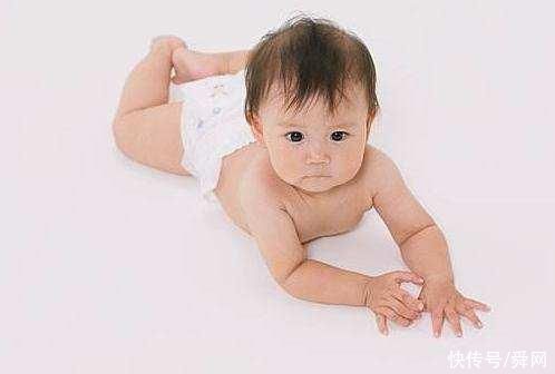 监控|回房后发现双胞胎在床上不见了，看了监控之后哭笑不得