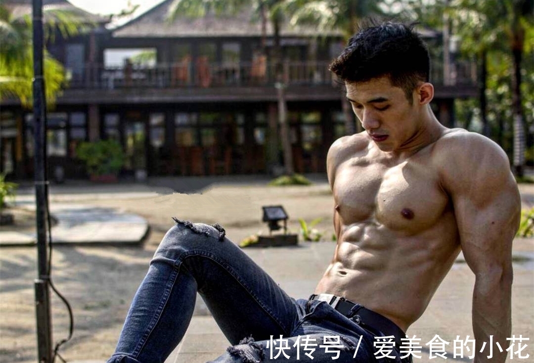 健身房|性感男神：肌肉型男强势来袭，精心雕琢的人鱼线尤其迷人！