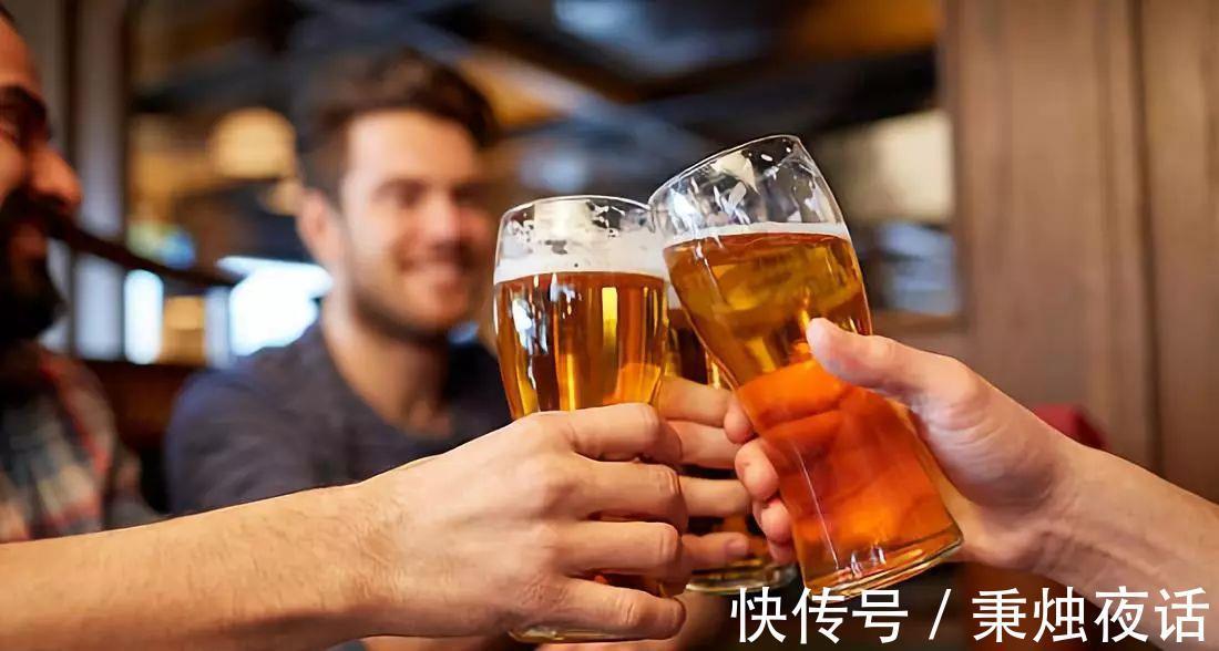 喝啤酒|三伏天已至，尽早停止这些“高嘌呤”举动，防止尿酸继续升高