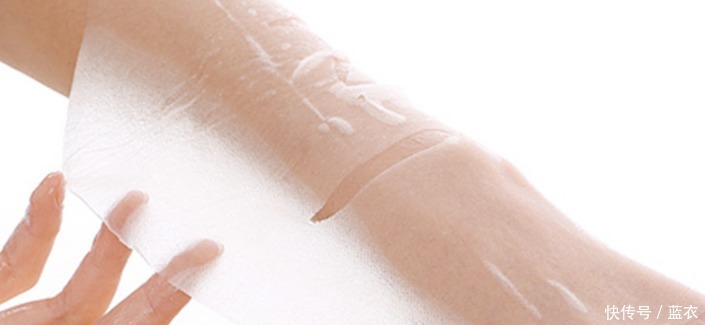 皮肤|鼻上黑头别傻傻再用手挤,皮肤科医生教你一招,让黑头自动流出来!