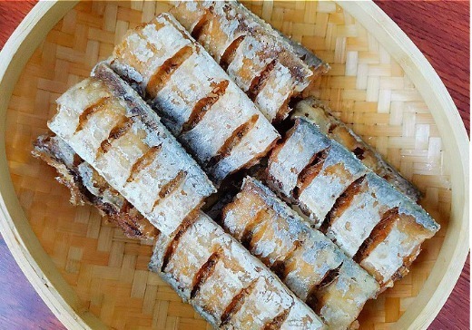 花椒粒|遇到这鱼,我从不手软,一买就是5斤,营养极高,炸着吃最香