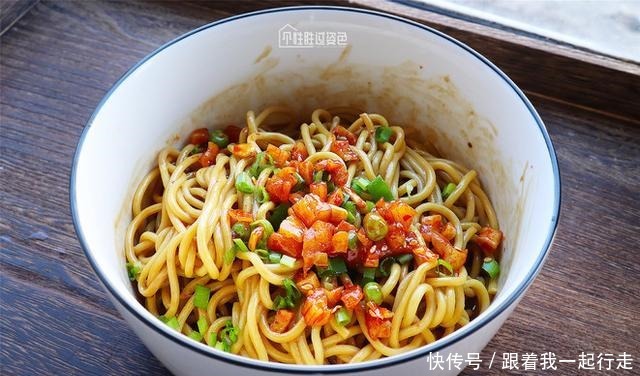  它是中国十大面条之一，当地人一早就要吃，美味停不下来，快收藏