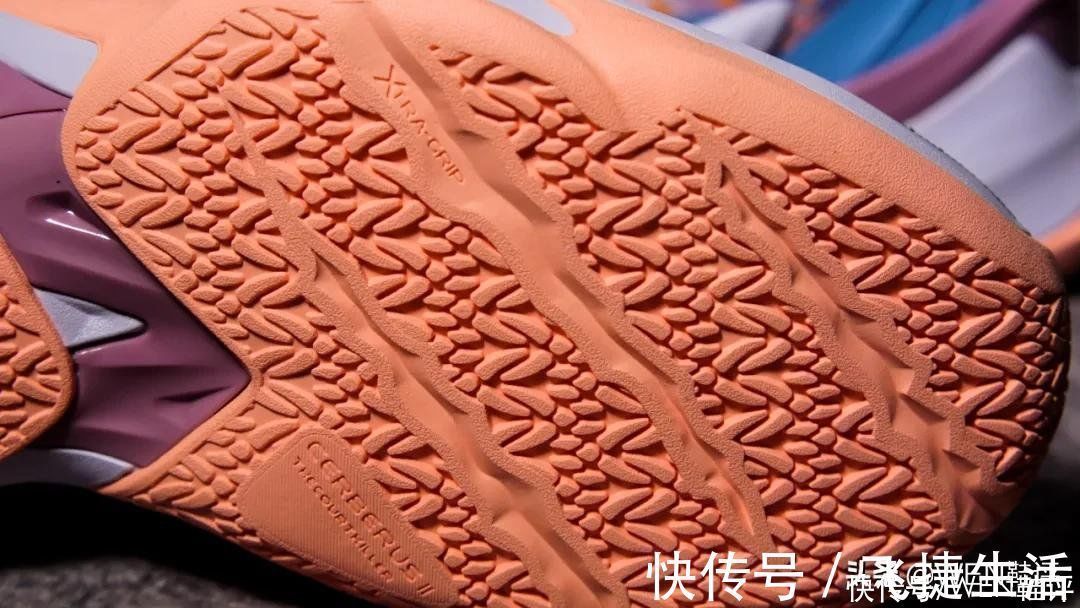 特步 粗犷造型配合顶级配置!这头战獒会成为外场实战猛兽吗?