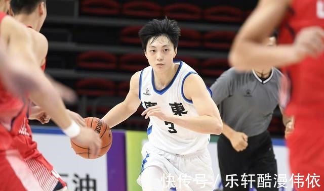 刘传兴|只能回CBA中国男篮强力中锋或被放弃,网友去广东!